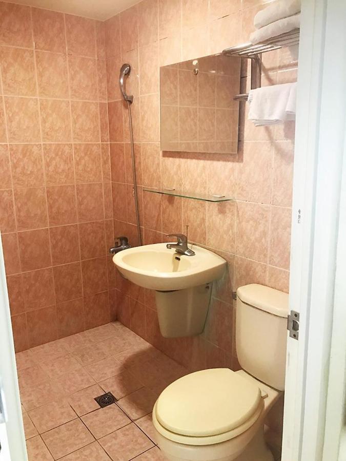 Holiday Business Hotel T'ai-tung Esterno foto